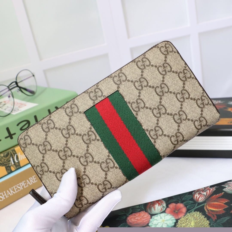 G*u*i wallets & purse